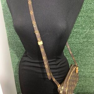 Louis Vuitton Monogram Marly Bando